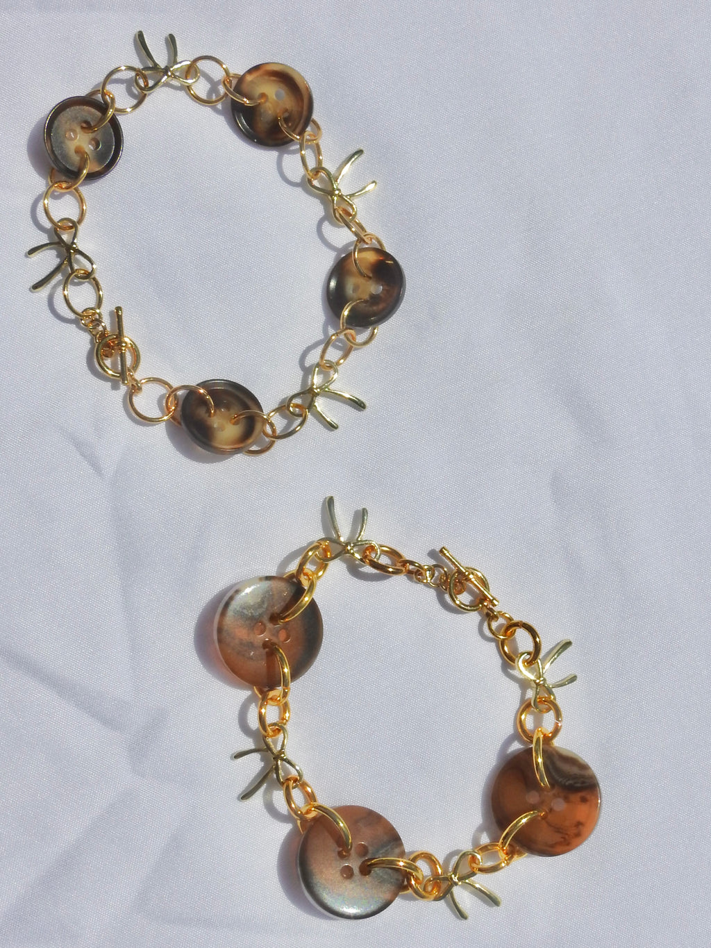 Buttons & Bows Brown Bracelet