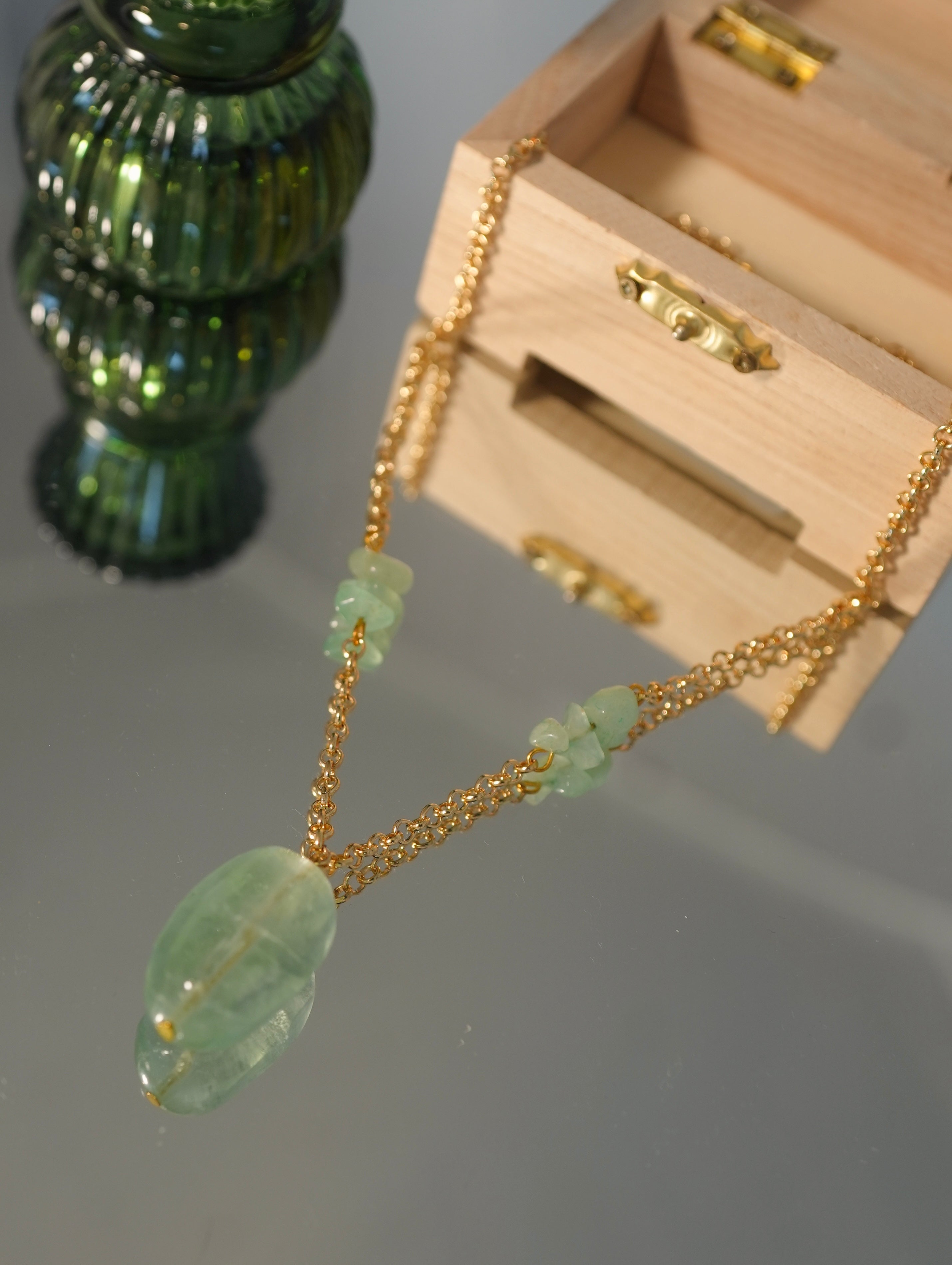 Jetted Necklace